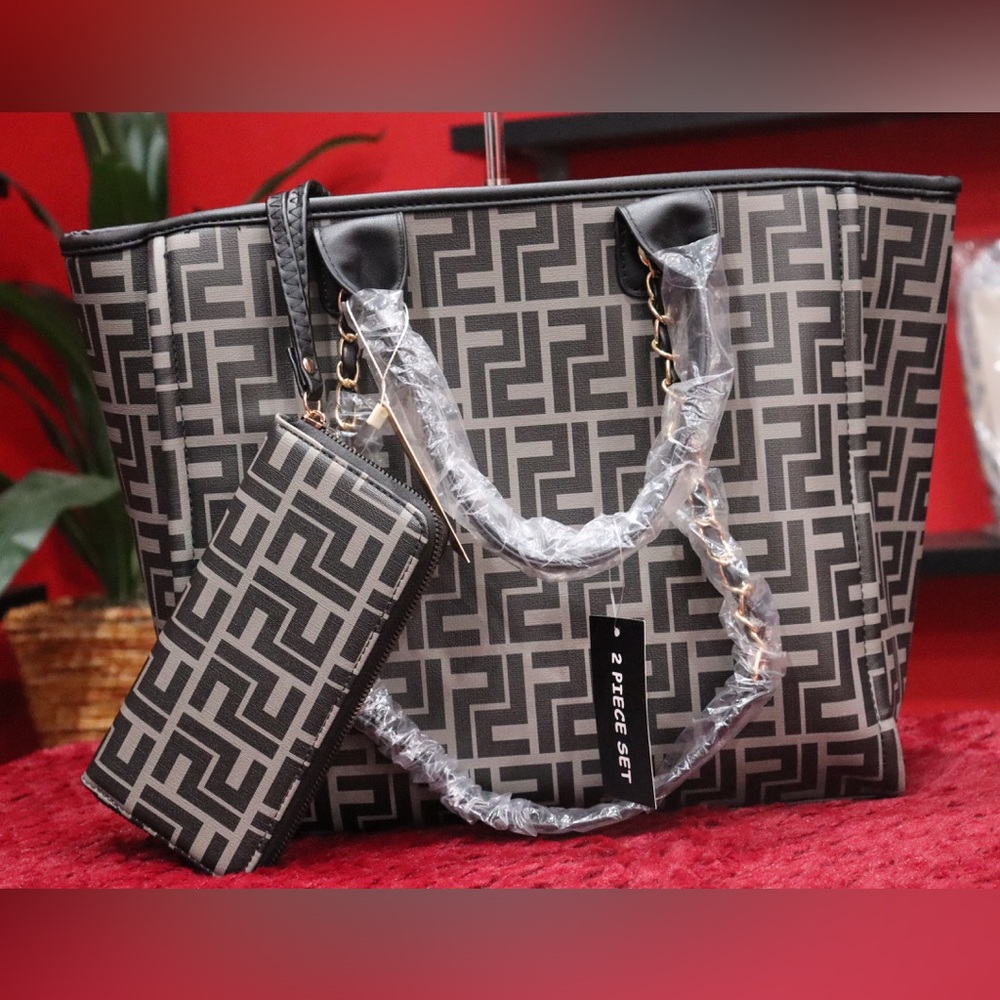Stylish Black and Gray Tote Bag Set